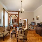 Climatic Studio For 2-4 Person In Main Square
