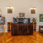 Climatic Studio For 2-4 Person In Main Square